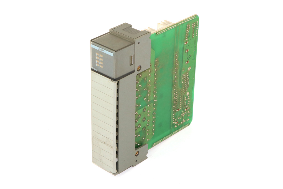 1746-OA8 Allen-Bradley