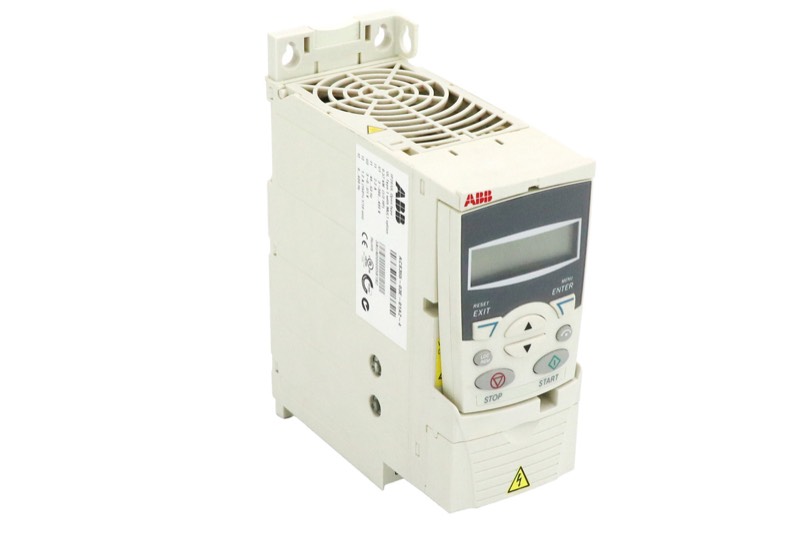 ACS355-03E-01A2-4 写真2