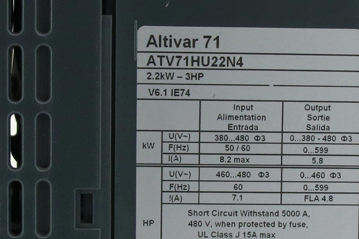 ATV71HU22N4 写真5