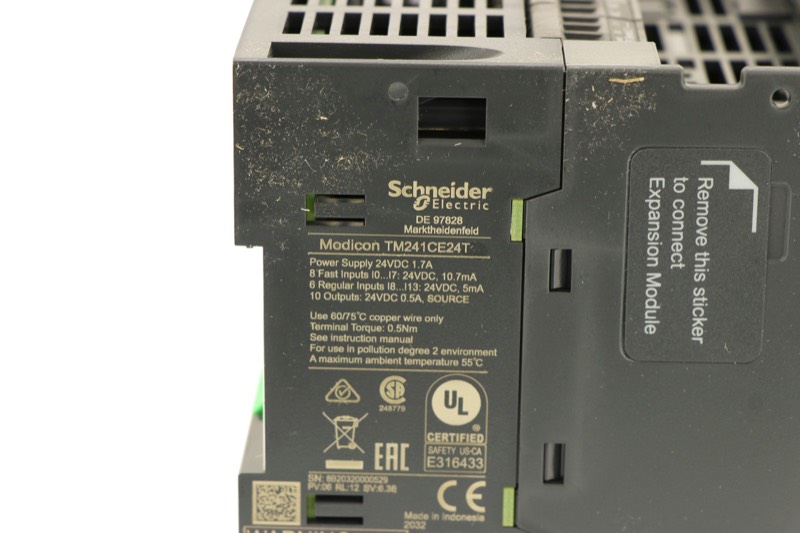 TM241CE24T 写真5